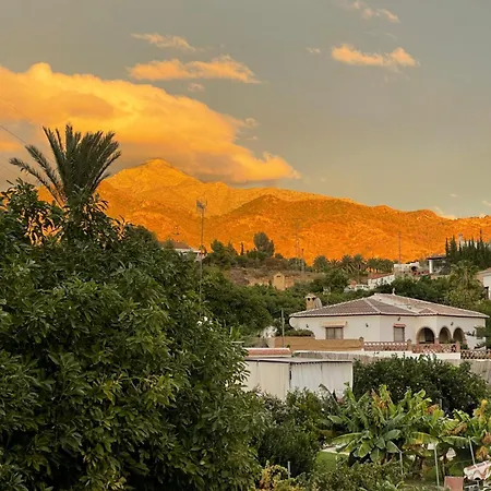 Villa Private Nerja, Large Private Pool, Gardens & Parking Frigiliana