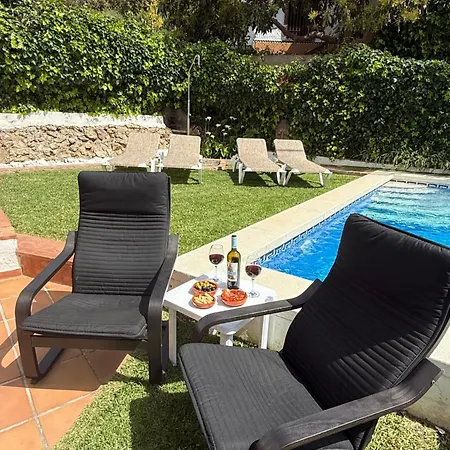 Private Nerja, Large Private Pool, Gardens & Parking Villa Frigiliana